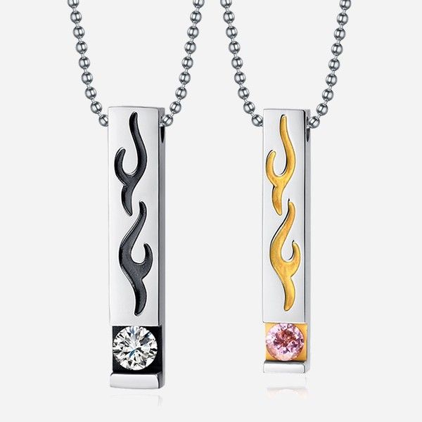 Collier D'amant Incrusté De Zircon Cubique En Acier Inoxydable En Forme De Feu Exquis