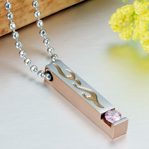 Collier D'amant Incrusté De Zircon Cubique En Acier Inoxydable En Forme De Feu Exquis