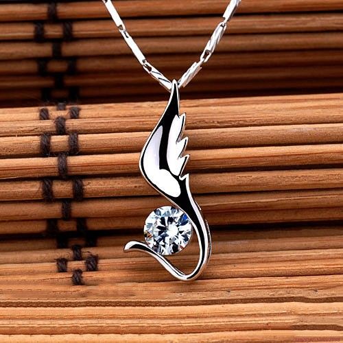 Collier Pour Femme En Forme D'aile Charmante En Argent Sterling 925 Nscd Diamond