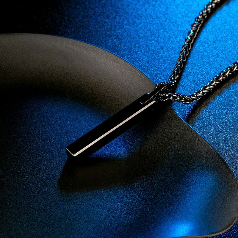 Collier Homme Noir Ou Bleu Avec Lettres