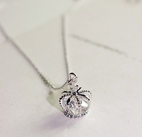 Collier De Mode Pour Femmes Élégantes Et Mignonnes Avec Couronne De Cristal