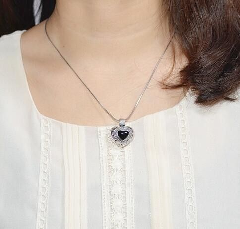 Collier En Onyx Noir Avec Photos En Argent