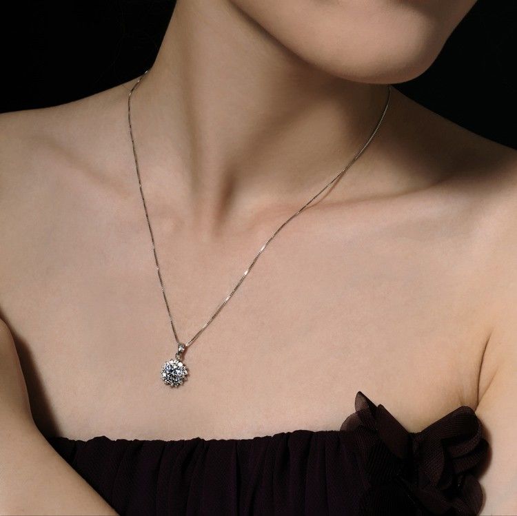 Collier De Zircone Cubique Incrusté D'argent Série S925 De Tournesol Romantique Et Charmant