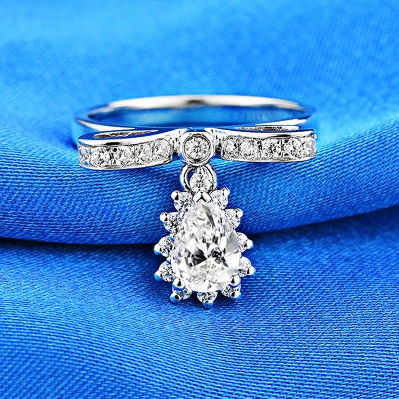 0.8 Ct 925 Argent Platine Plaqué Poire Simulé Promesse De Diamant / Mariage / Bague De Fiançailles Pour Les Femmes Fille Amis Cadeau De La Saint-valentin