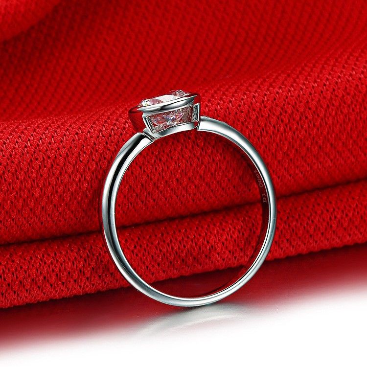 1.0 Ct 925 Argent Plaqué Platine Rond Simulé Promesse De Diamant / Mariage / Bague De Fiançailles Pour Les Femmes Fille Amis Cadeau De La Saint-valentin