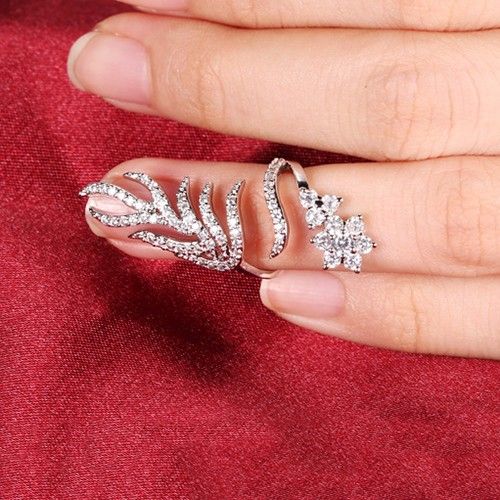 Anneau De Clou D'ouverture Incrusté De Zircon Cubique En Forme De Flamme Brillante Pour Femme