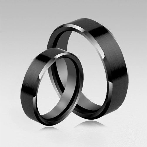 Anneaux De Couple En Tungstène Noir Ou Argent De Conception Simple