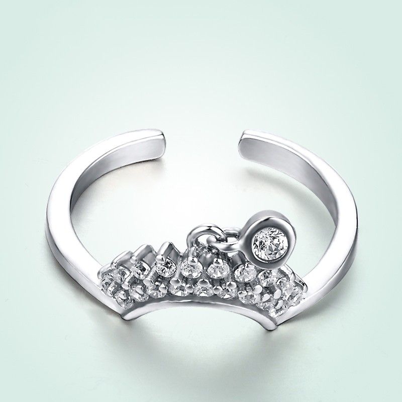 Bague De Cocktail Fashion Princess Crown Avec Zircone Cubique Brillante