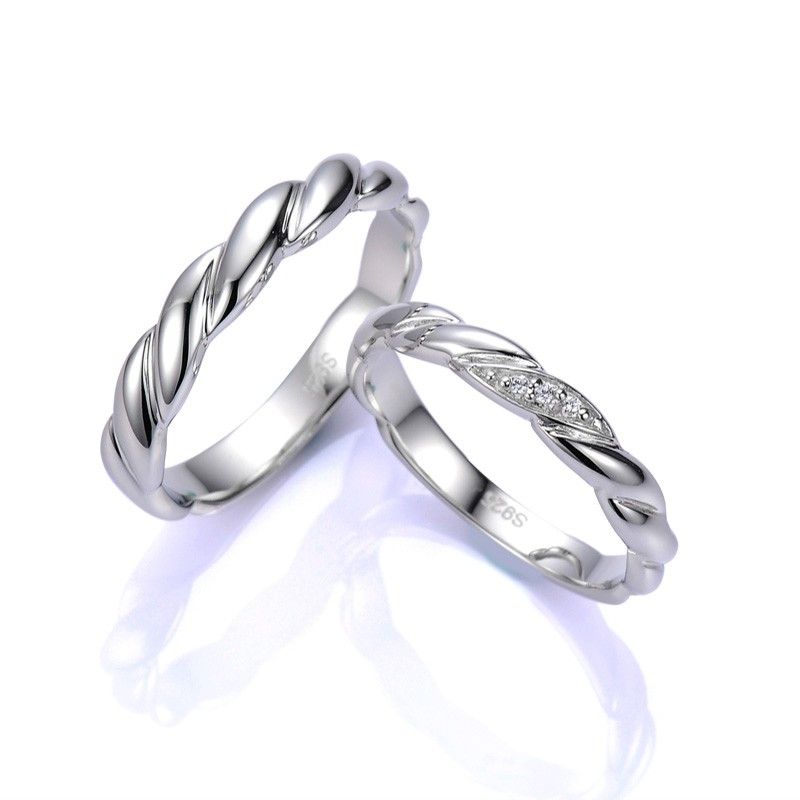 Bague De Couple En Argent 925 Avec Surface De Bague Torsadée De Conception Originale