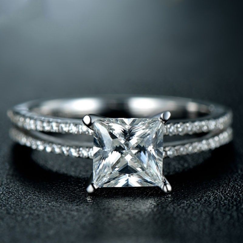 Bague De Mariage En Argent Sterling 925 Avec Quatre Griffes Carrées 1ct CZ Plaqué Platine
