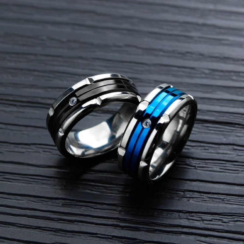 Bague De Mariage En Titane Pour Homme Noir Et Bleu De 8 Mm En Zircon Cubique CZ Tailles 7 À 11