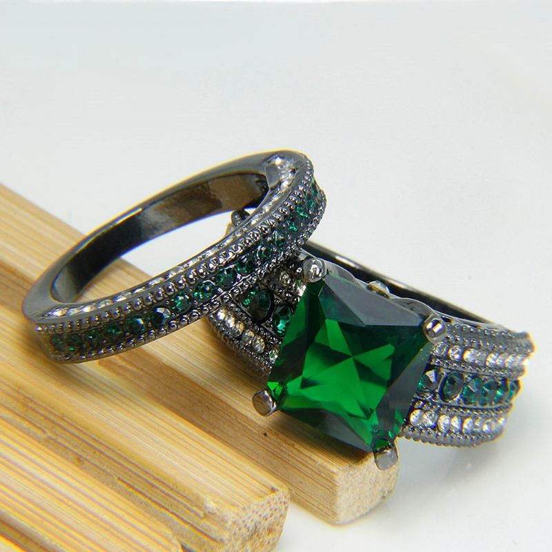 Europe Fine Jewelry Ensemble De Bague De Fiançailles En Zircon Cubique Vert Incrusté D'or Noir