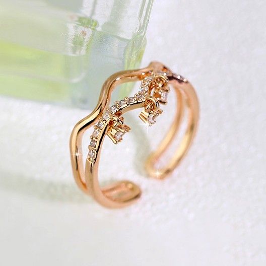 Fashion Tassel Style Excellent Alliage Insert Crystal Crown Ring