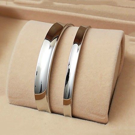 Nouveaux Bracelets D'amant En Titane Simples Concaves / À Surface Lisse (prix Pour Une Paire)